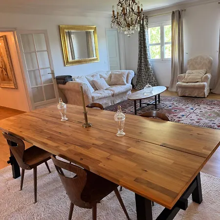 Calme Et Elegance Au Coeur De Tours