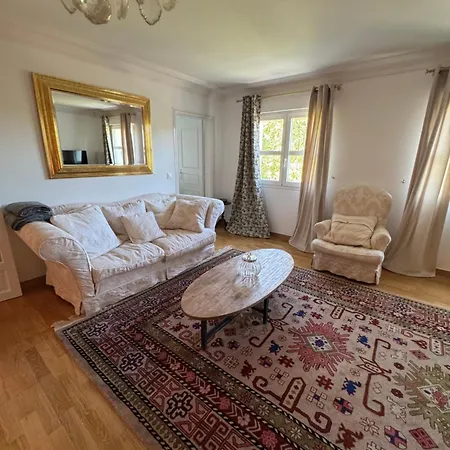 Calme Et Elegance Au Coeur De * Tours