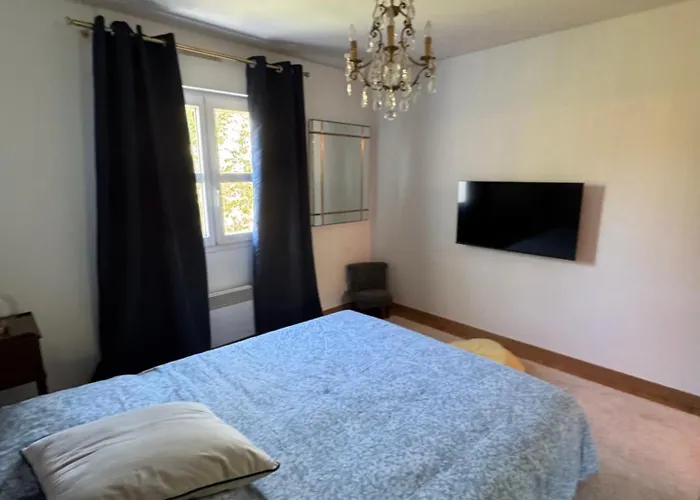 Calme Et élégance Au Cœur De *